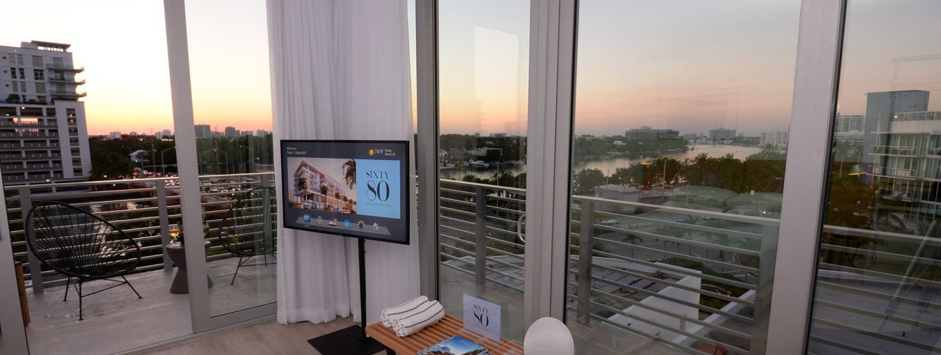 Penthouse corner studio with balcony-4-min